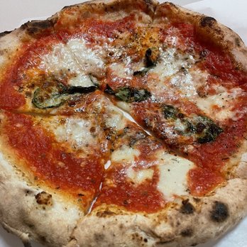 Fermentation House - Pizza from food truck - Wine Tasting Room Near Me - Ventura, California Fermentation House - Pizza from food truck - Wine Tasting Room Near Me - Ventura, California
