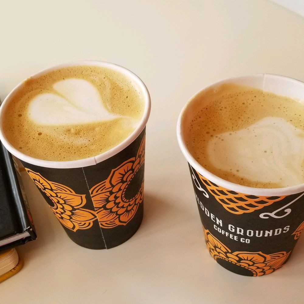 Latte and caramel latte with almond milk Latte and caramel latte with almond milk
