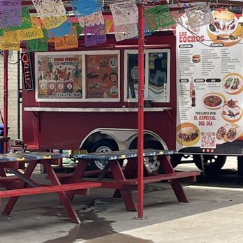 Taqueria Los Cochos - Taco truck - Breakfast & Brunch Near Me - Austin, Texas