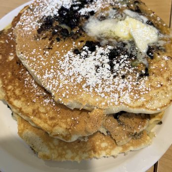 Up For Breakfast - Pancakes with blueberries - Breakfast & Brunch Near Me - Manchester Center, Vermont