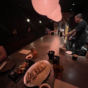 Gyoza Bar - Gyozas, spicy tuna crispy rice - Izakaya Near Me - Echo Park, California