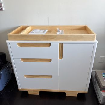 Quick Help - Changing table - Handyman Near Me