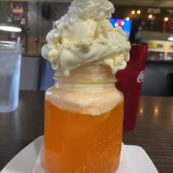 Swaney Swifts - Orange soda float - American Near Me - Gallatin, Tennessee Swaney Swifts - Orange soda float - American Near Me - Gallatin, Tennessee