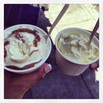 à la minute - Salted caramel and olive oil vanilla bean. Both delish!! - Ice Cream & Frozen Yogurt Near Me - Redlands, California à la minute - Salted caramel and olive oil vanilla bean. Both delish!! - Ice Cream & Frozen Yogurt Near Me - Redlands, California