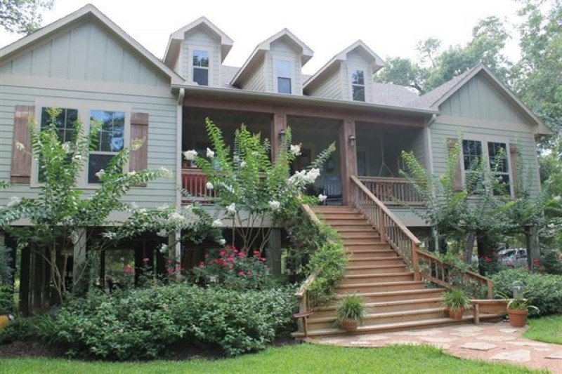 Slide of M & J Construction