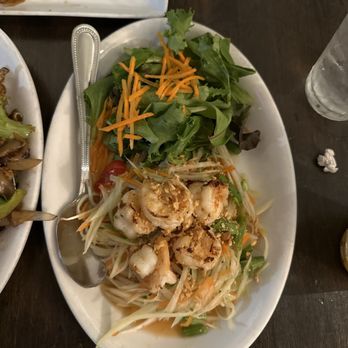Palm Thai Bistro - Som Tum (Papaya Salad)* - Thai Near Me - Fairfield, California