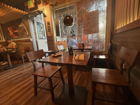 NINNIKU RAMEN IZAKAYA by null