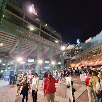 Fenway Park - Stadiums & Arenas Near Me - Boston, Massachusetts