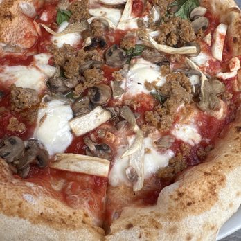 La Sorrentina - Sausage and mushroom - Pizza Near Me - Vancouver, Washington La Sorrentina - Sausage and mushroom - Pizza Near Me - Vancouver, Washington