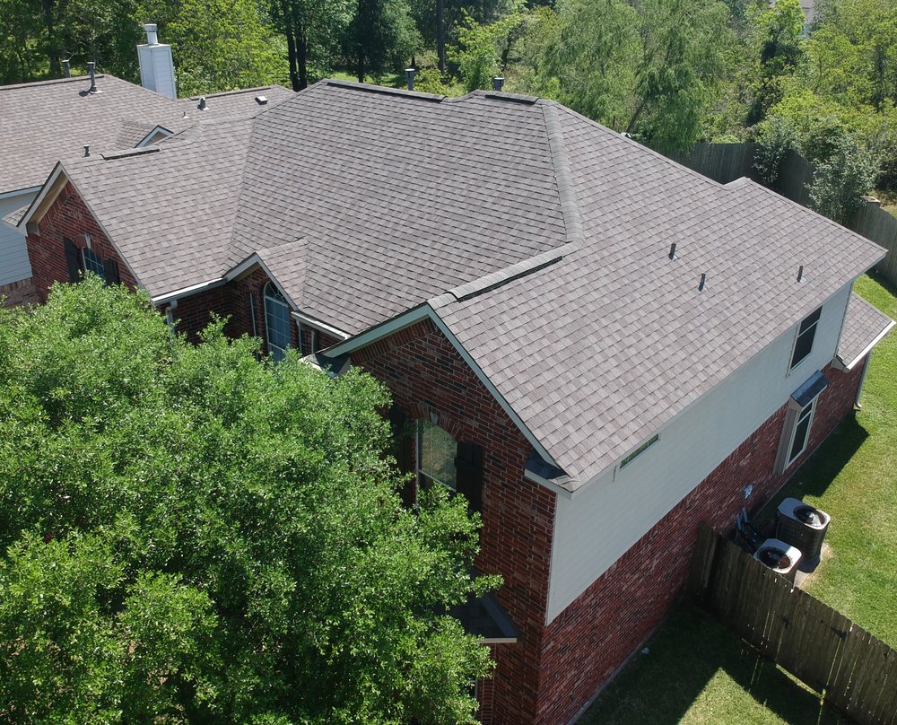 Slide of Elite Roofers