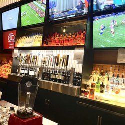 Drake's - One of the two bars