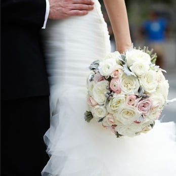 Flor Del Monte - Florists Near Me - Chicago, Illinois