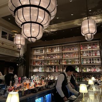Elliott Aster - Interior (Front bar) on 2/27/2026 - New American Near Me - St. Petersburg, Florida