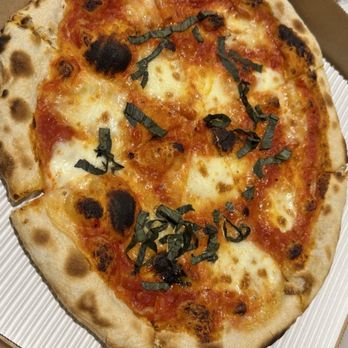 Pisa Lisa - Margharita pizza - Pizza Near Me - Sedona, Arizona Pisa Lisa - Margharita pizza - Pizza Near Me - Sedona, Arizona