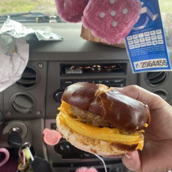 Vegan Pastry Lab - Sausage egg and and cheese on pretzel bun - Vegan Near Me - Englewood, New Jersey Vegan Pastry Lab - Sausage egg and and cheese on pretzel bun - Vegan Near Me - Englewood, New Jersey
