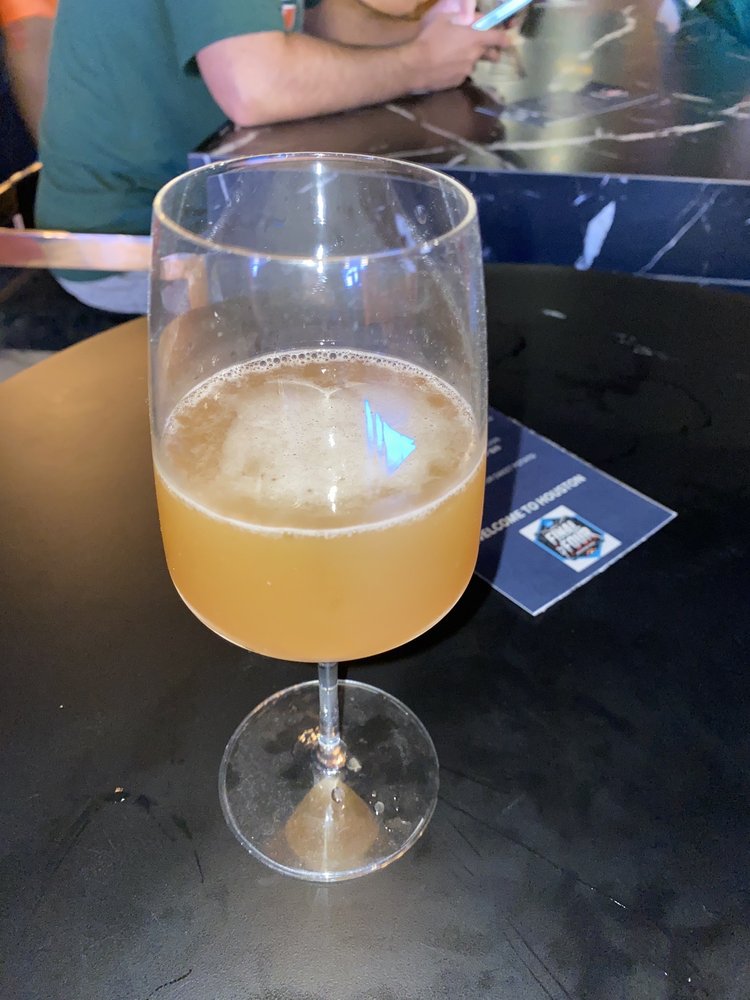 80 SPORTS BAR & LOUNGE Updated November 2024 4105 Washington Ave