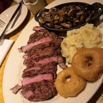 Grand Lux Cafe - ribeye steak medium rare - Desserts Near Me - Las Vegas, Nevada Grand Lux Cafe - ribeye steak medium rare - Desserts Near Me - Las Vegas, Nevada