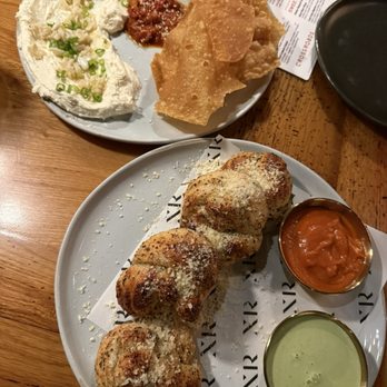 XR Cafe - Crab Rangoon dip and garlic knots - Cafes Near Me - Kansas City, Missouri XR Cafe - Crab Rangoon dip and garlic knots - Cafes Near Me - Kansas City, Missouri