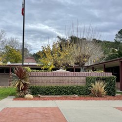 Vieja Valley School - Front of the school