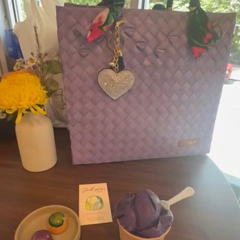 Daniel Corpuz Chocolatier - Ube and calamansi Bonbons and cup ube ice cream - Chocolatiers & Shops Near Me - New York, New York Daniel Corpuz Chocolatier - Ube and calamansi Bonbons and cup ube ice cream - Chocolatiers & Shops Near Me - New York, New York