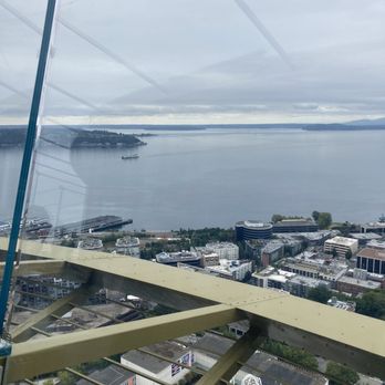 Space Needle - View - Landmarks & Historical Buildings Near Me - Seattle, Washington