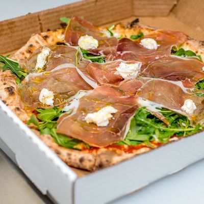 Bella Luna Pizza by null