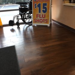 Midwest Express Clinic 20 Photos 105 Reviews Urgent Care 40 75th St Willowbrook Il United States Phone Number