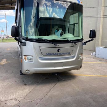 Auto Glass Specialist - No job too big or too small - Auto Glass Services Near Me - Yukon, Oklahoma Auto Glass Specialist - No job too big or too small - Auto Glass Services Near Me - Yukon, Oklahoma