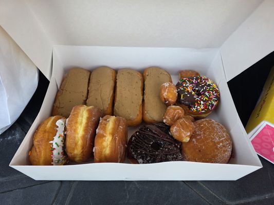 Donut Palace by null