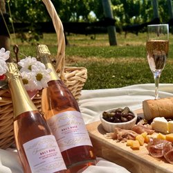 Tomasello Winery - Sparkling Brut Rose