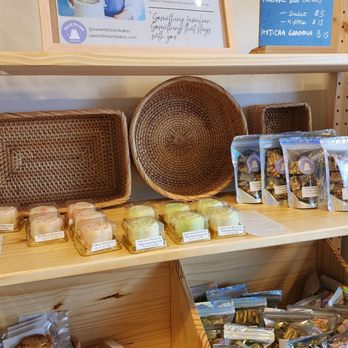Anh Oi Bake Shop - (5/15/26) - Bakeries Near Me - Seattle, Washington
