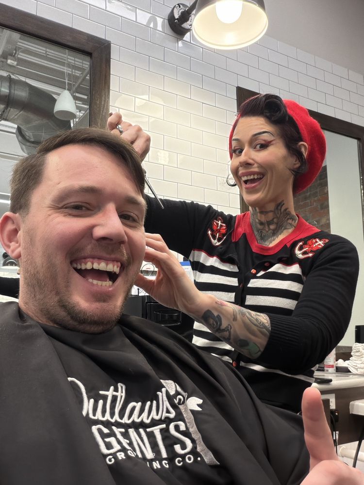 Henley's Gentlemen's Grooming Gateway