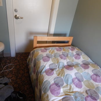 HI Sacramento Hostel - The Nugget - Interior - Hostels Near Me - Sacramento, California