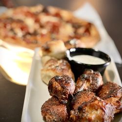Jaime's Pizza Kitchen - Wings, garlic knots, and pizza