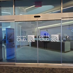 United Club - Entrance