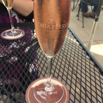 Gloria Ferrer Winery - 2014 Brût Rosé - Wineries Near Me - Sonoma, California