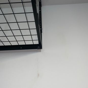GG - Handyman - More marks and stains - Handyman Near Me