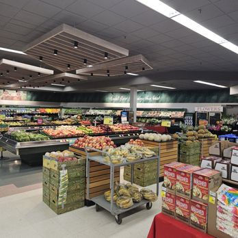 Foodland - 11-4-24. Produce Department - Grocery Near Me - Laie, Hawaii Foodland - 11-4-24. Produce Department - Grocery Near Me - Laie, Hawaii