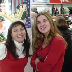 Tully's Beer and Wine - Beerlady & Beergirl - Christmas 2010