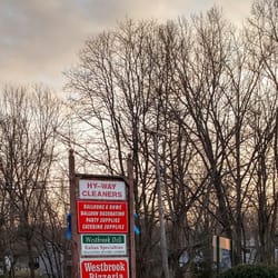 Brightside Deli - The sign from the road.