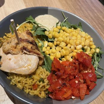 Nando's Peri-Peri - Peri-Peru chicken bowl - South African Near Me - Toronto, Ontario Nando's Peri-Peri - Peri-Peru chicken bowl - South African Near Me - Toronto, Ontario