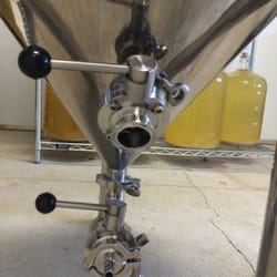 Hierophant Meadery - Fermenting tank