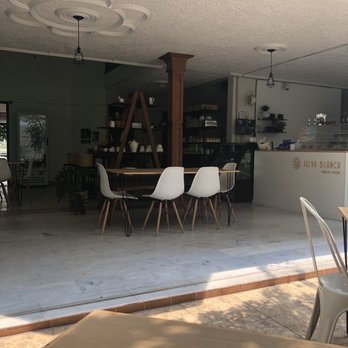 Selva Blanca - Indoor / outdoor seating - Vegan Near Me - Guadalajara, JAL