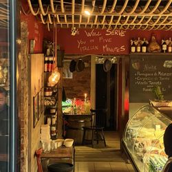 Casa Italia - Restaurants