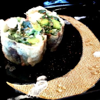 Nanzan GiroGiro - Tempura wrap of scallop, tatsoi, edamame, and yuba - Japanese Near Me - Honolulu, Hawaii