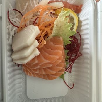 FuZen - Sashimi appetizer - Sushi Bars Near Me - Toronto, Ontario