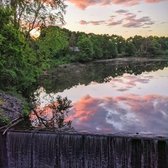 Addison Mill Apartments - Beautiful summer sunset - Apartments Near Me - Glastonbury, Connecticut