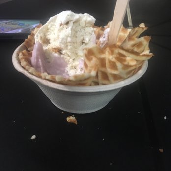 Long Beach Creamery - Key lime pie & strawberry - Ice Cream & Frozen Yogurt Near Me - Long Beach, California Long Beach Creamery - Key lime pie & strawberry - Ice Cream & Frozen Yogurt Near Me - Long Beach, California