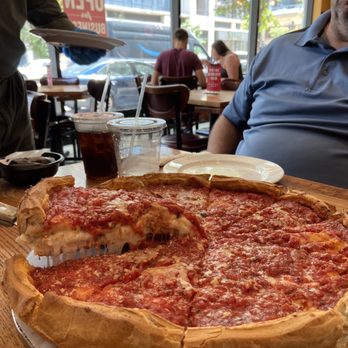 Giordano's - Pizza - Pizza Near Me - Chicago, Illinois
