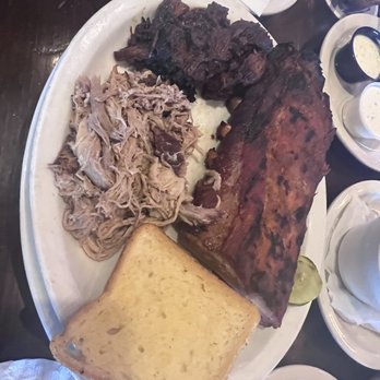 Wobbly Boots Roadhouse - Three-meat plate - Barbeque Near Me - Osage Beach, Missouri